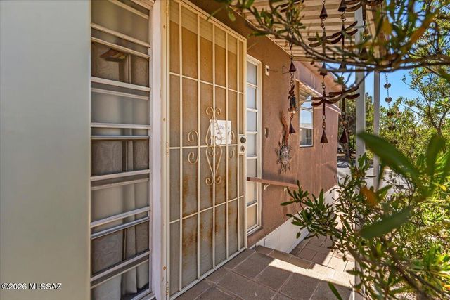 5508 W Flying M Street, Tucson, AZ 85713