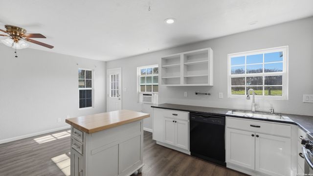 1116 churchill, New Braunfels, TX 78130