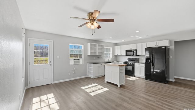 1116 churchill, New Braunfels, TX 78130