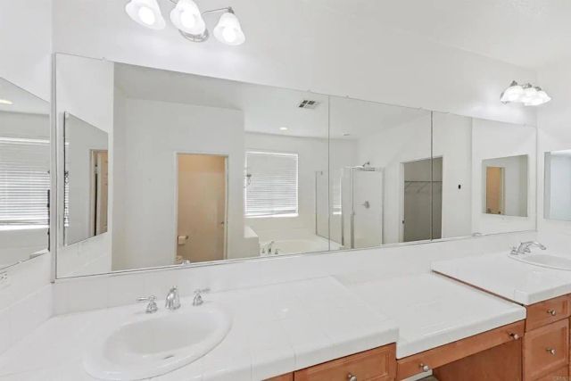 6048 Oak Fence Lane, Lancaster, CA 93536