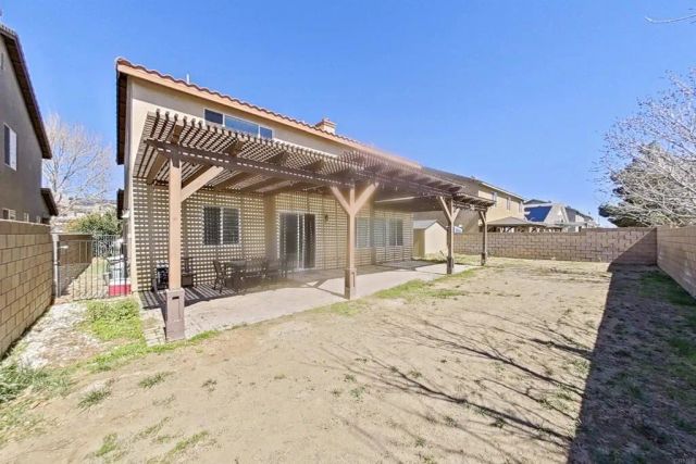 6048 Oak Fence Lane, Lancaster, CA 93536