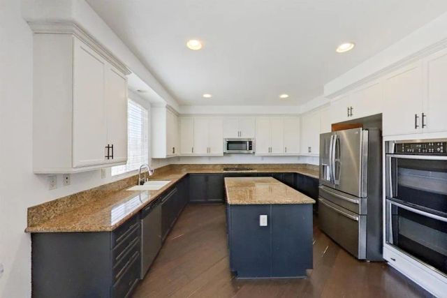 6048 Oak Fence Lane, Lancaster, CA 93536
