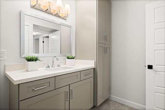 1388 Rockledge Ln 4, Walnut Creek, CA 94595