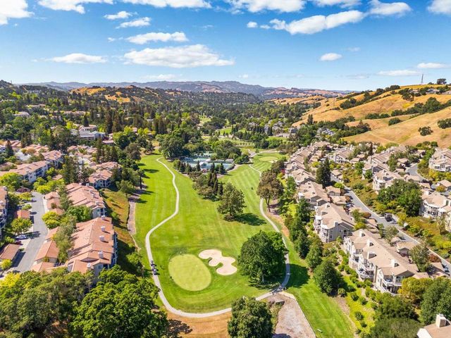 1388 Rockledge Ln 4, Walnut Creek, CA 94595