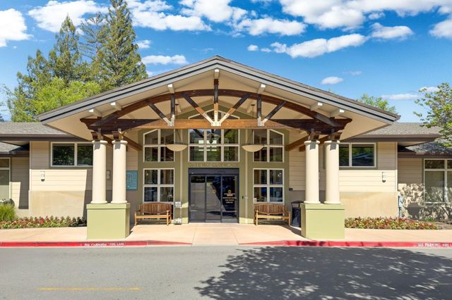 1388 Rockledge Ln 4, Walnut Creek, CA 94595