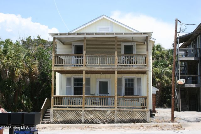 7 E Columbia Street E, Wrightsville Beach, NC 28480