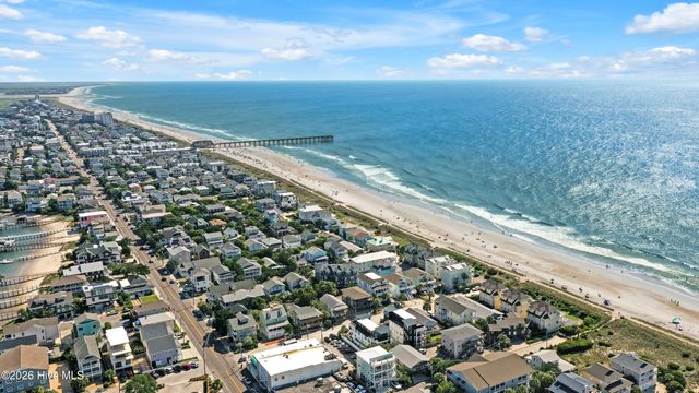 7 E Columbia Street E, Wrightsville Beach, NC 28480