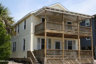 7 E Columbia Street E, Wrightsville Beach, NC 28480