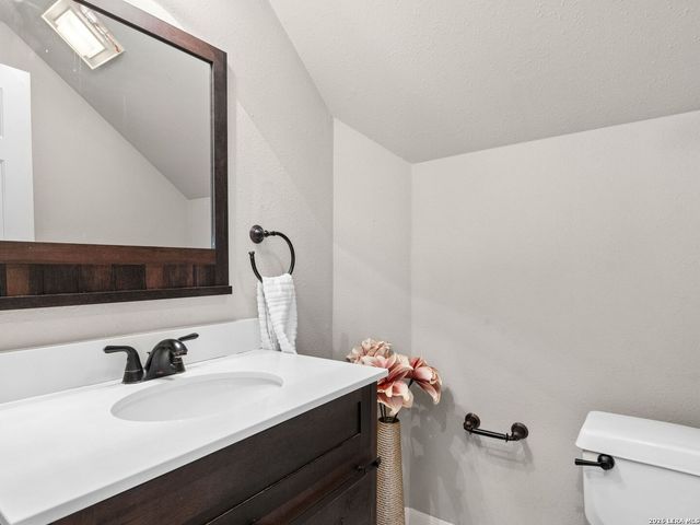 2326 Fountain Way, San Antonio, TX 78248