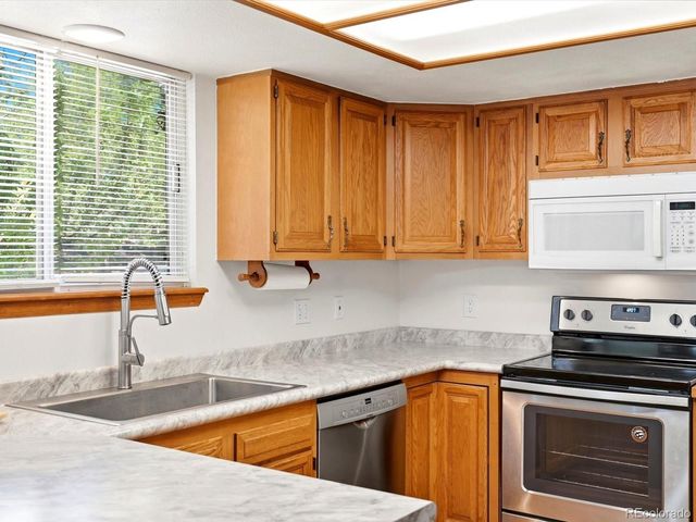 8158 W Frost Place, Littleton, CO 80128