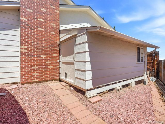 8158 W Frost Place, Littleton, CO 80128