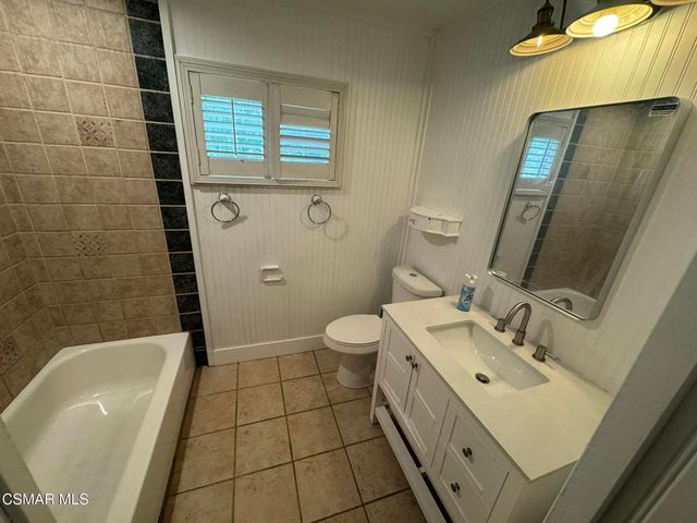 22359 Lanark Street, Canoga Park, CA 91304