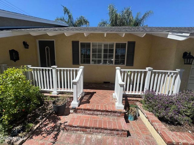 22359 Lanark Street, Canoga Park, CA 91304