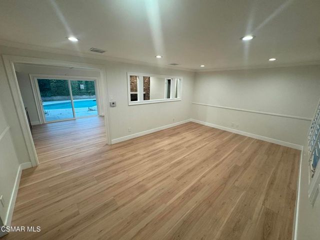 22359 Lanark Street, Canoga Park, CA 91304