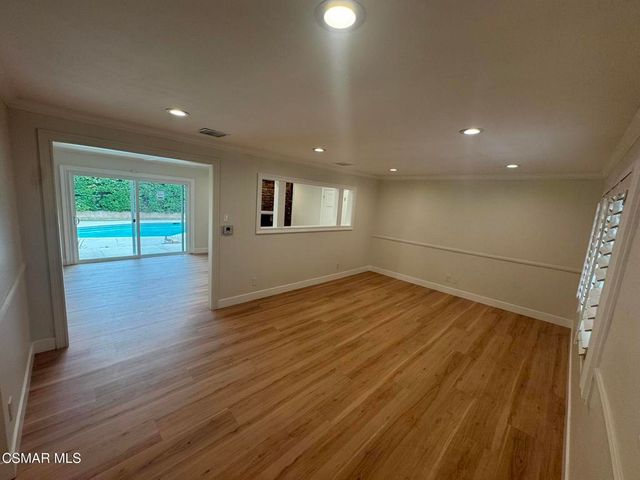 22359 Lanark Street, Canoga Park, CA 91304