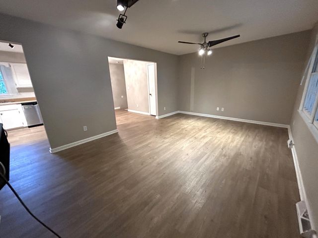 1750 W WEST WAY, Columbia, MO 65203