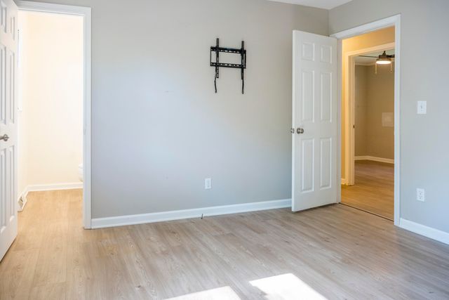 1750 W WEST WAY, Columbia, MO 65203