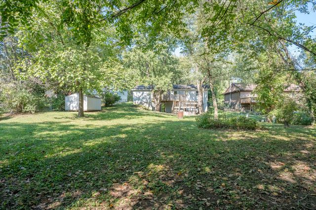 1750 W WEST WAY, Columbia, MO 65203