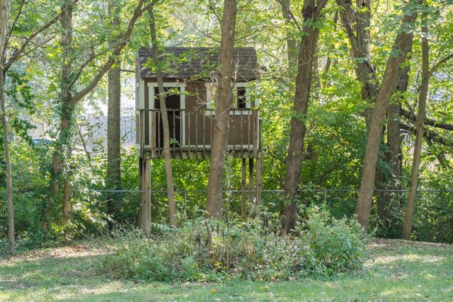 1750 W WEST WAY, Columbia, MO 65203