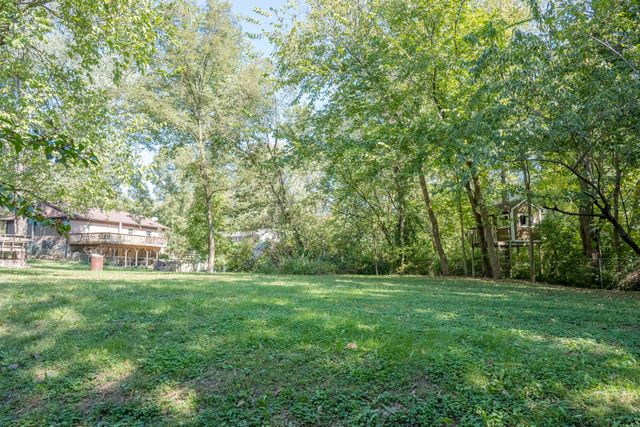 1750 W WEST WAY, Columbia, MO 65203