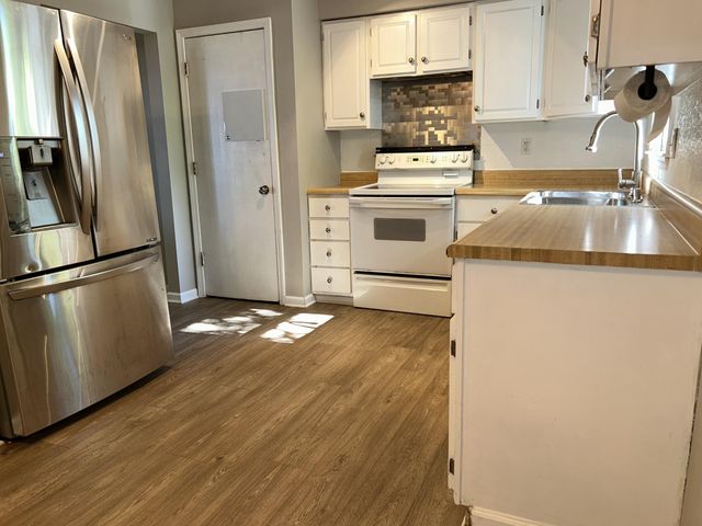 1750 W WEST WAY, Columbia, MO 65203