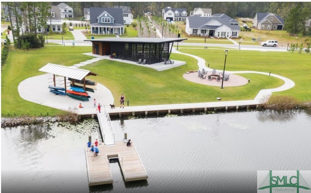 Image 10 of property listing at 86 Sandy Bend Drive, Richmond Hill, GA 31324