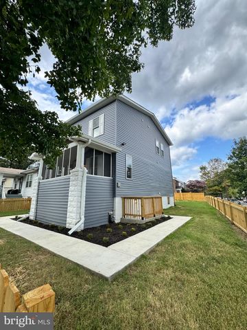 2932 YOST PL NE, Washington, DC 20018