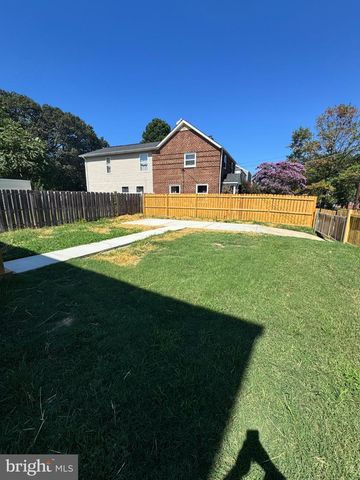 2932 YOST PL NE, Washington, DC 20018