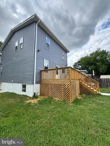 2932 YOST PL NE, Washington, DC 20018