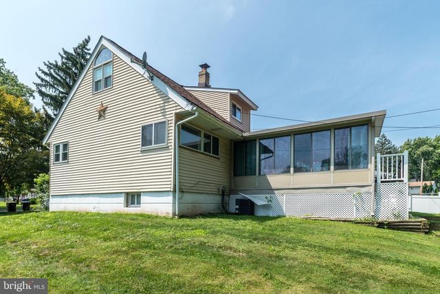 51 SAINT DUNSTANS RD, Hatboro, PA 19040