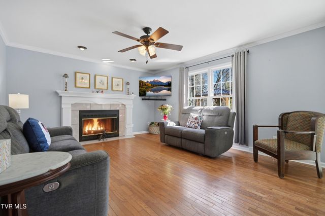 124 Lazy Lane, Gray, TN 37615