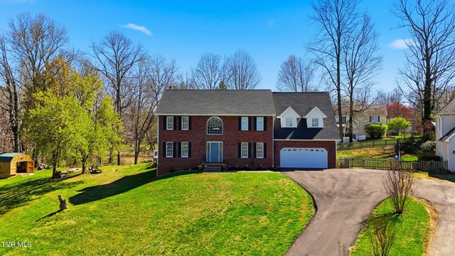 124 Lazy Lane, Gray, TN 37615