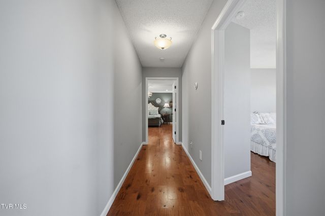 124 Lazy Lane, Gray, TN 37615