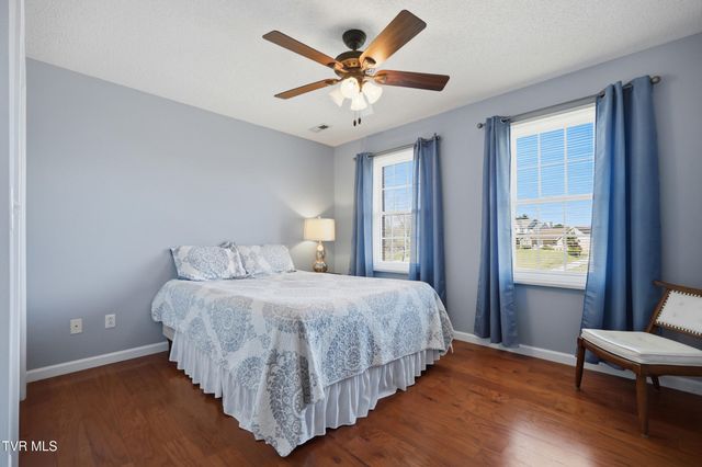 124 Lazy Lane, Gray, TN 37615