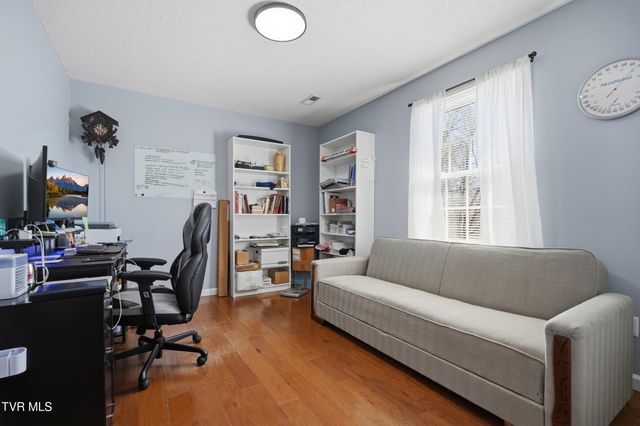 124 Lazy Lane, Gray, TN 37615