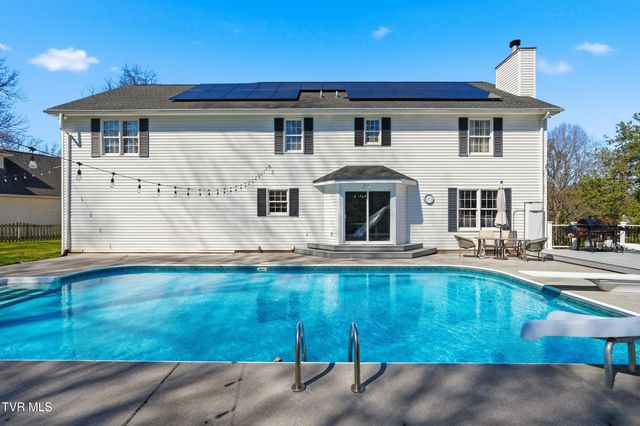 124 Lazy Lane, Gray, TN 37615