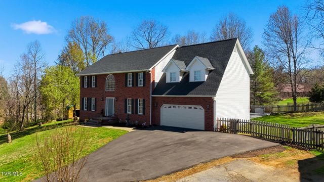 124 Lazy Lane, Gray, TN 37615