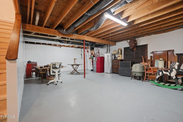 124 Lazy Lane, Gray, TN 37615