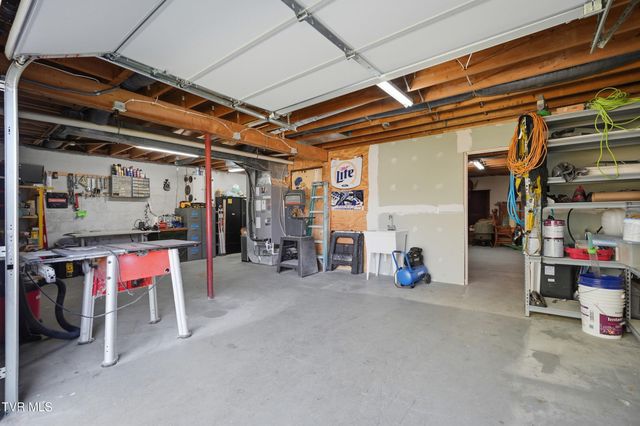 124 Lazy Lane, Gray, TN 37615