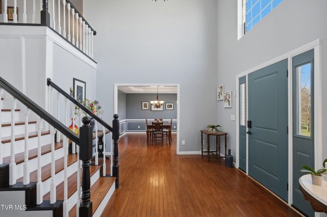 124 Lazy Lane, Gray, TN 37615