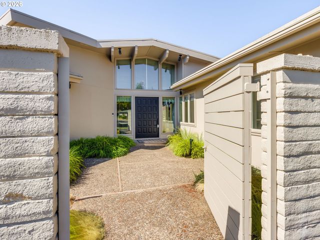2035 Nw SAINT ANDREWS Dr, Mc Minnville, OR 97128