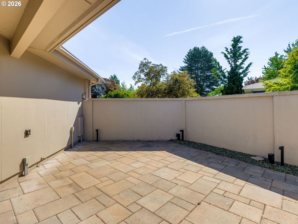 Image 39 of property listing at 2035 Nw SAINT ANDREWS Dr, Mc Minnville, OR 97128