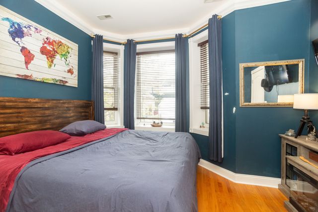 5206 N WINTHROP Avenue 1, Chicago, IL 60640