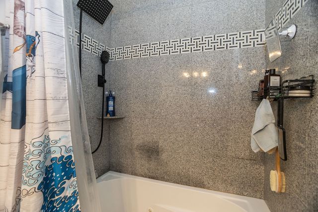 5206 N WINTHROP Avenue 1, Chicago, IL 60640