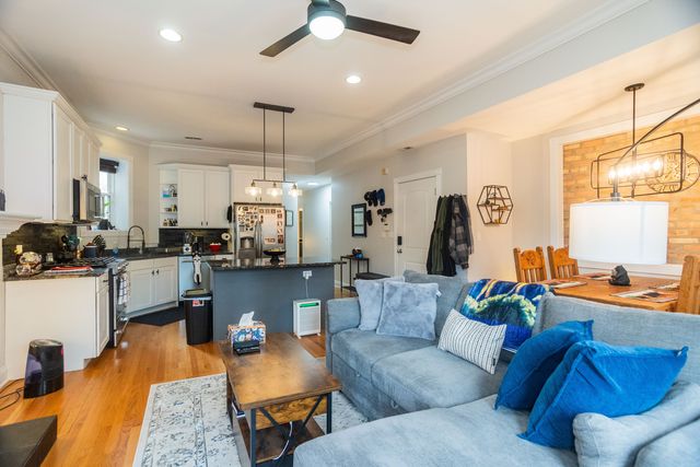 5206 N WINTHROP Avenue 1, Chicago, IL 60640