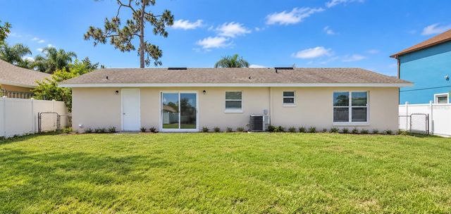 136 BIRMINGHAM DRIVE, Kissimmee, FL 34758