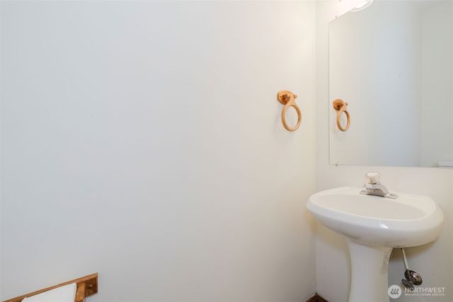 1649 NE Harvard Avenue, Keyport, WA 98345