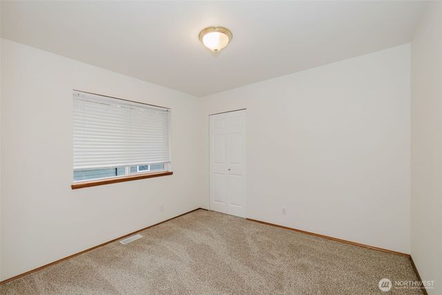 1649 NE Harvard Avenue, Keyport, WA 98345