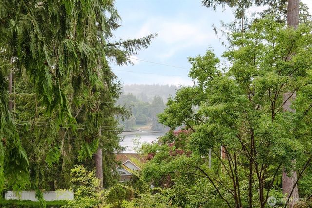 1649 NE Harvard Avenue, Keyport, WA 98345