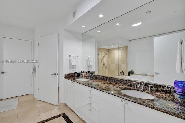 17555 Collins Ave 704, Sunny Isles Beach, FL 33160